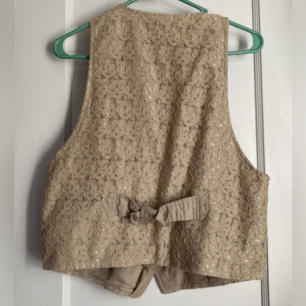 Vintage Pierre Cardin Lace Rose Buttons cowgirlcore Vest Sz: Small - Picture 3 of 10